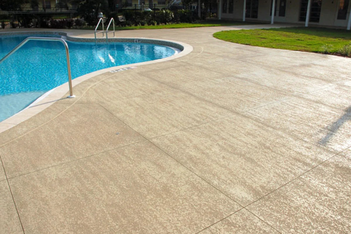 pool-deck-flooring-in-tampa-fl-1